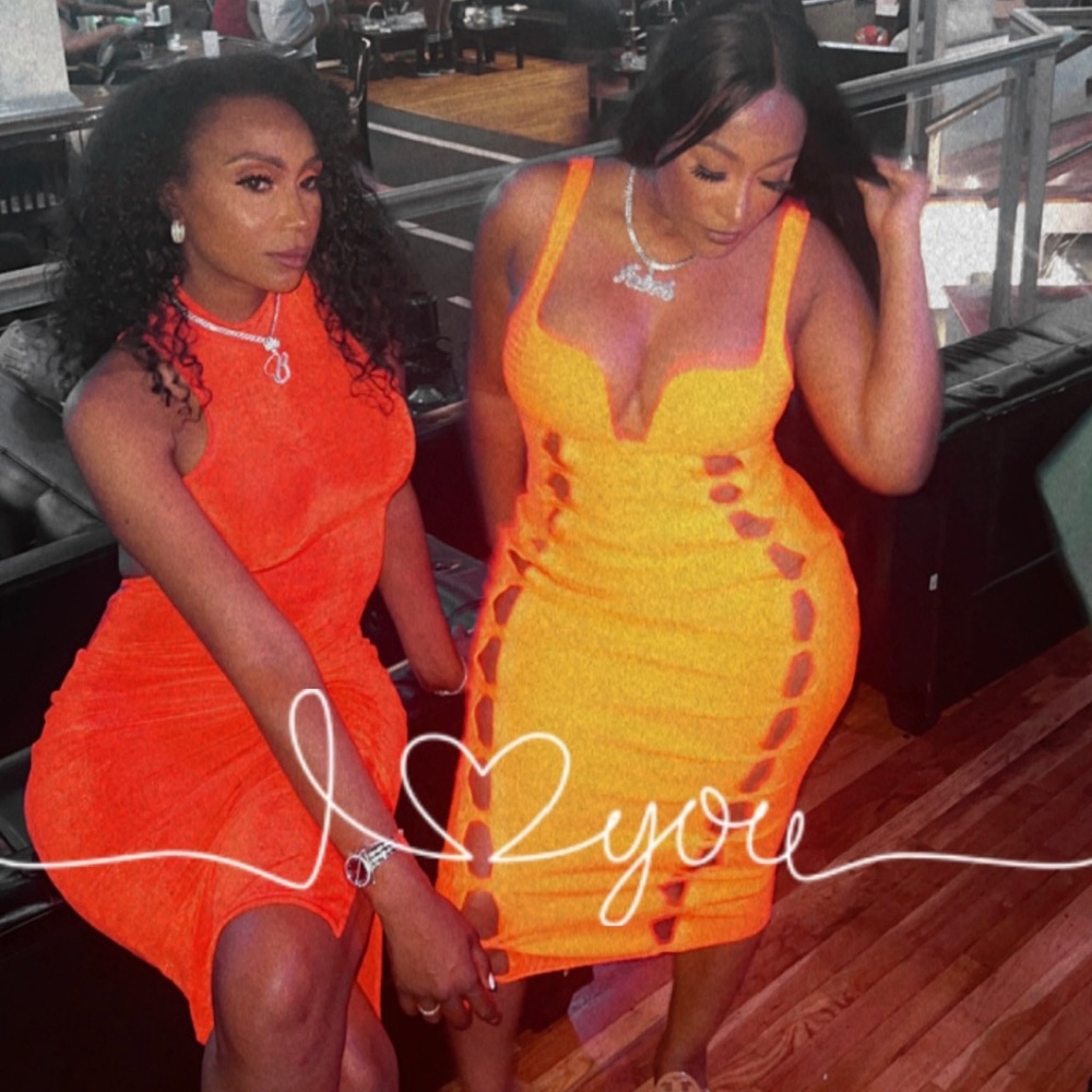 Orange Stretch Bandage Midi dress - Picture 5 of 5